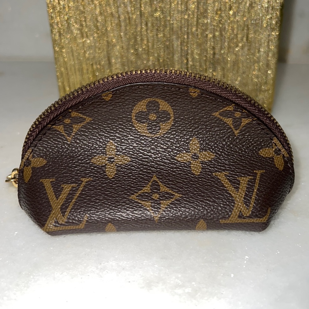 Louis Vuitton coin pouch